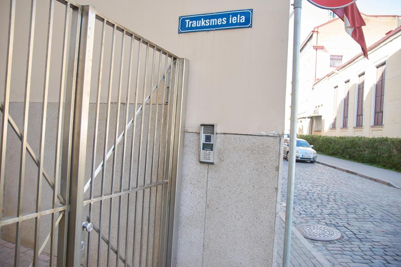Studio Apartment In The Heart Of Riga Old Town Экстерьер фото